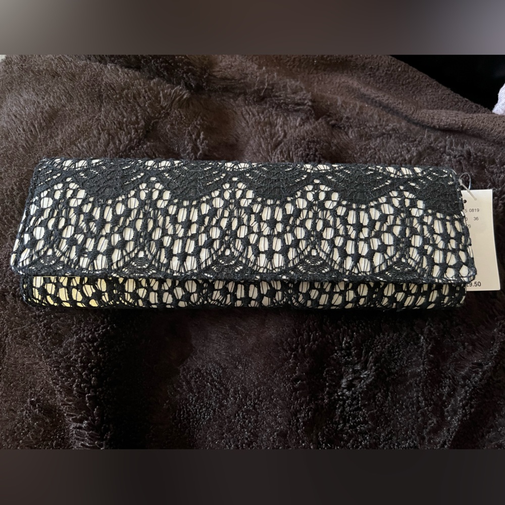 NWT Rickis Clutch Purse with Chain - Black/Cream